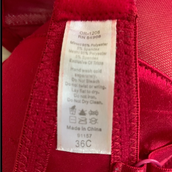 Women’s Padded Push-up Underwire Red Bra NWOT Size 36C - Picture 6 of 7